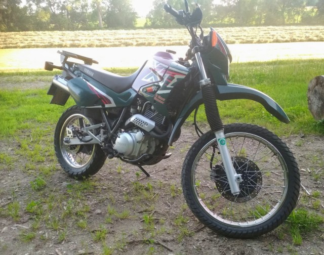 XT600_Abend.jpg